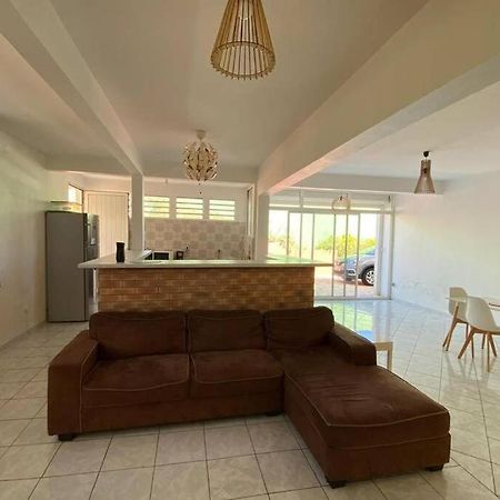 Charmant Appartement Avec Piscine Le Robert Exterior foto